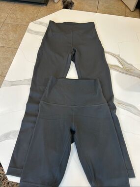 2 Pair EUC Lululemon Charcoal Gray Size 4 Leggings and Bike Shorts